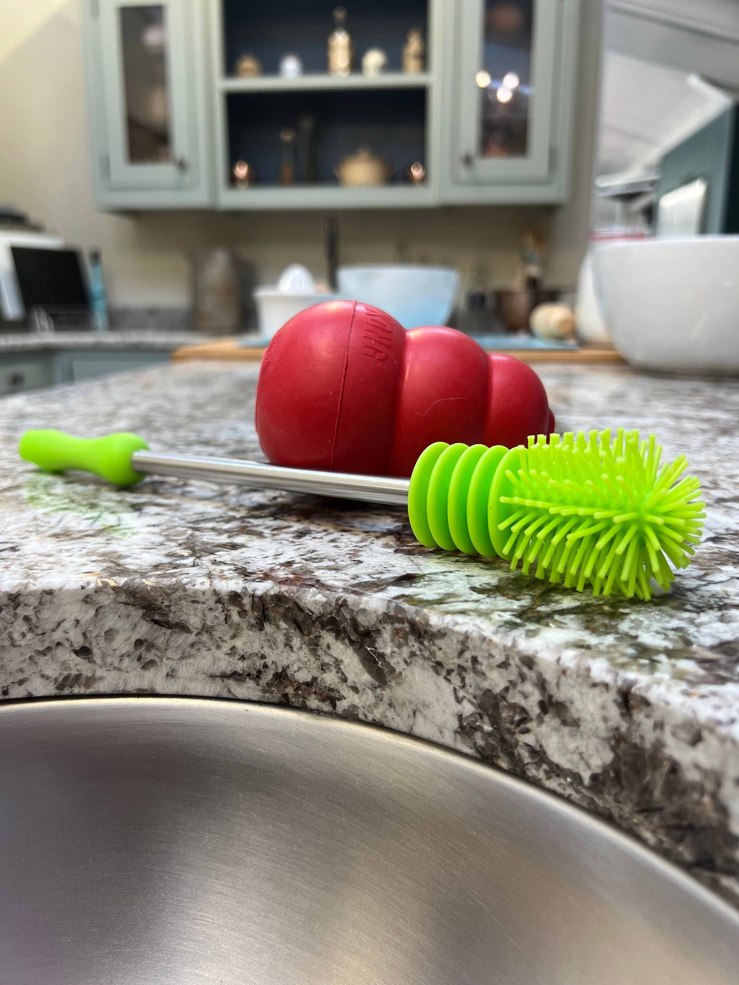 Brosse de nettoyage pour jouets d'enrichissement